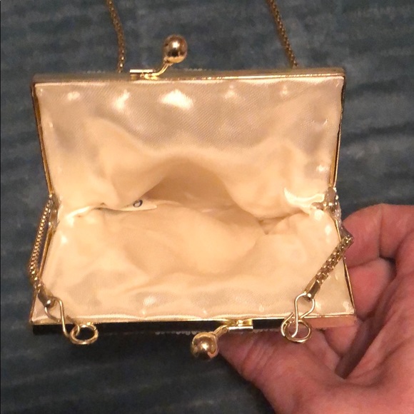 Off white, pink, yellow, blue beaded evening bag - Picture 4 of 4